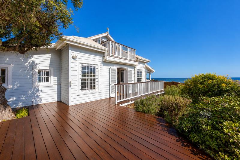 To Let 3 Bedroom Property for Rent in Camps Bay Western Cape